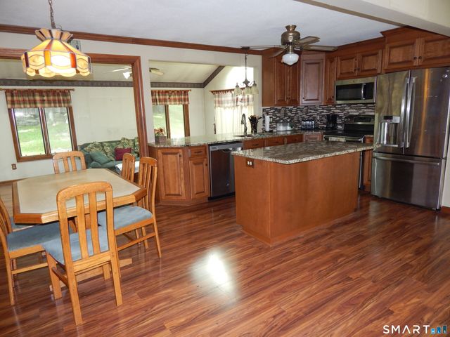 16 Frankie Lane, Plymouth, CT 06786