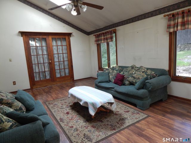16 Frankie Lane, Plymouth, CT 06786