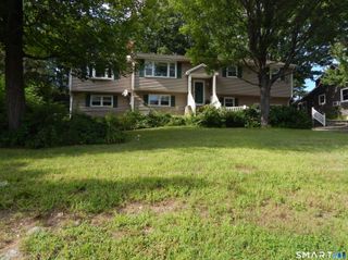 16 Frankie Lane, Plymouth, CT 06786