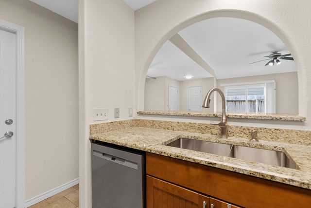 2630 Gwendolyn LN A, Austin, TX 78748