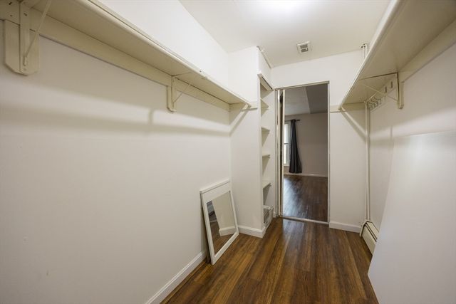 18 Shadowbrook Ln 19, Milford, MA 01757