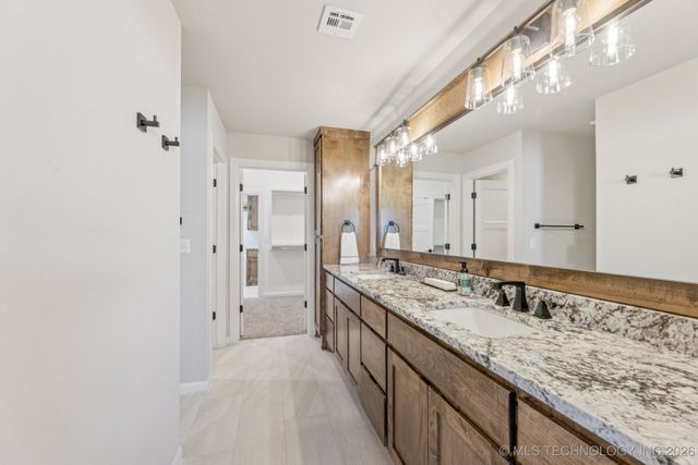 23277 E 107th Street S, Broken Arrow, OK 74014