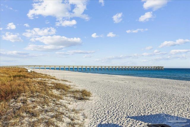 8501 Gulf Blvd PH2F, Navarre Beach, FL 32566