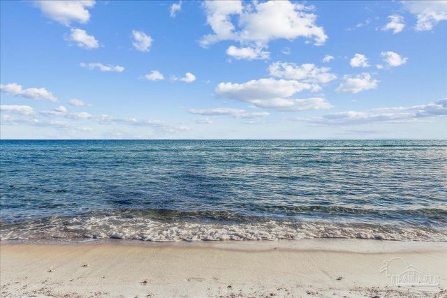 8501 Gulf Blvd PH2F, Navarre Beach, FL 32566