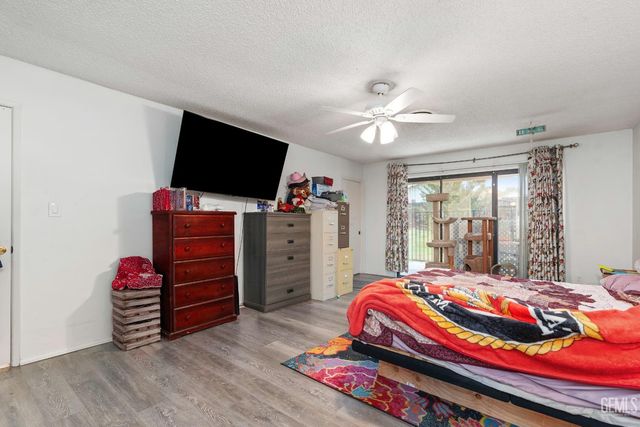 517 New Stine Road, Bakersfield, CA 93309