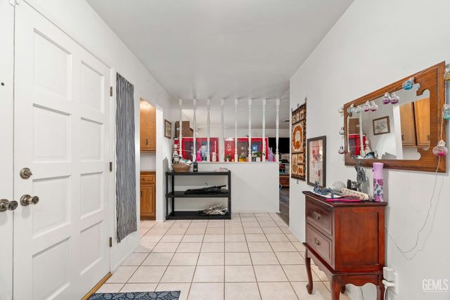 517 New Stine Road, Bakersfield, CA 93309