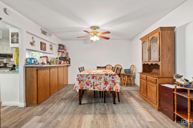 517 New Stine Road, Bakersfield, CA 93309