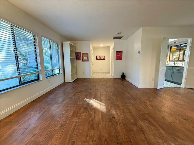 6242 NW 105TH AVENUE, Alachua, FL 32615