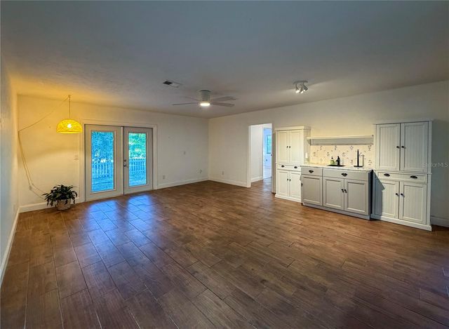 6242 NW 105TH AVENUE, Alachua, FL 32615