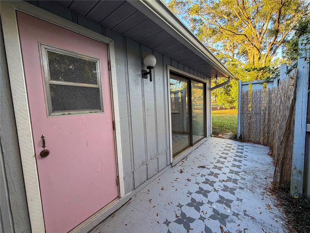 6242 NW 105TH AVENUE, Alachua, FL 32615