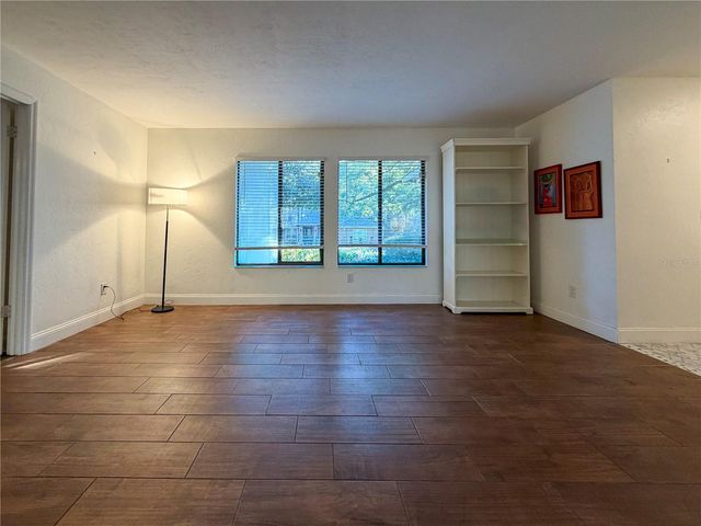 6242 NW 105TH AVENUE, Alachua, FL 32615