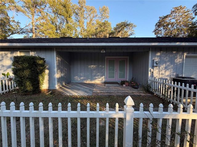 6242 NW 105TH AVENUE, Alachua, FL 32615