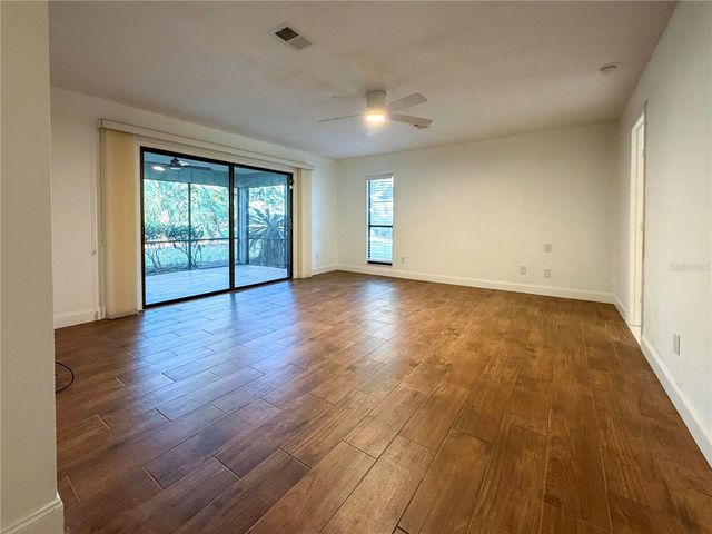 6242 NW 105TH AVENUE, Alachua, FL 32615