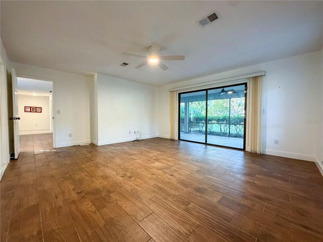 6242 NW 105TH AVENUE, Alachua, FL 32615