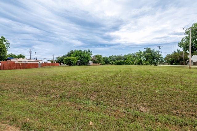 2011 Duval Drive, Arlington, TX 76002