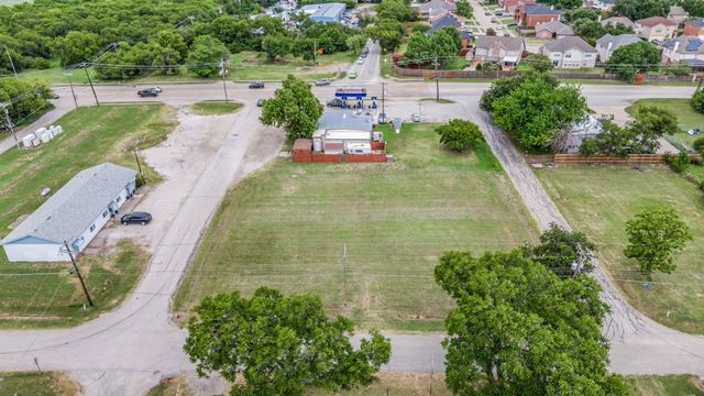 2011 Duval Drive, Arlington, TX 76002