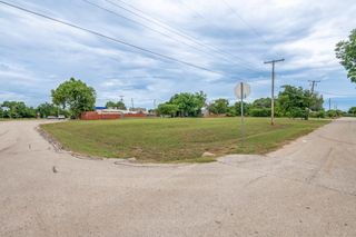 2011 Duval Drive, Arlington, TX 76002