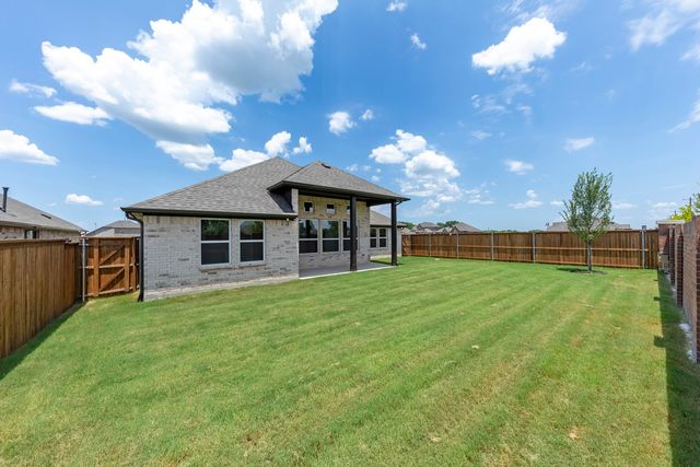 801 Trinity Street, Van Alstyne, TX 75495