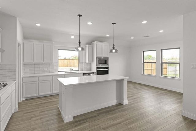 801 Trinity Street, Van Alstyne, TX 75495