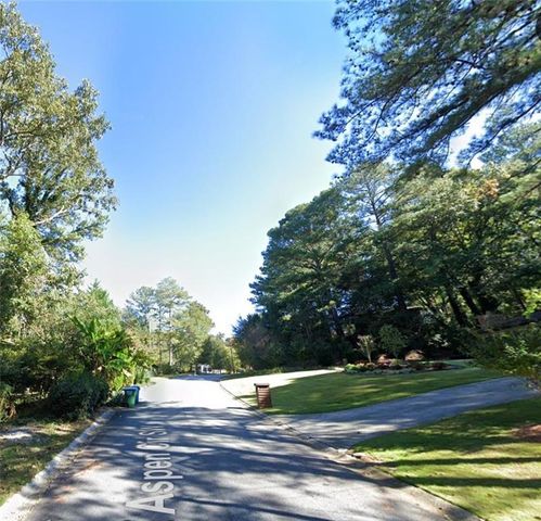 3207 Aspen Circle, Snellville, GA 30078