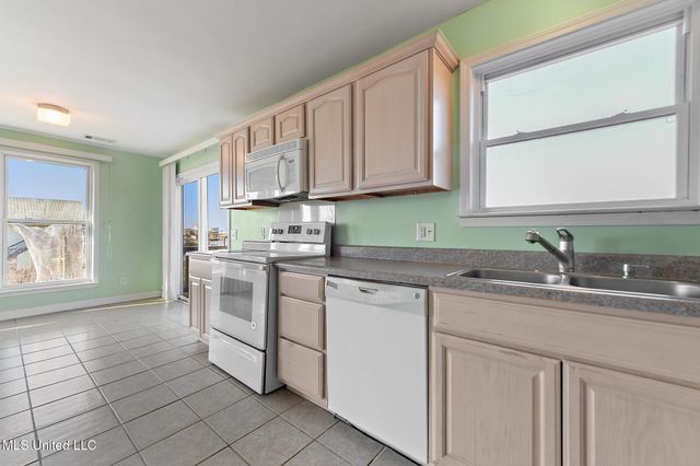 2222 Mole Drive, Bay Saint Louis, MS 39520