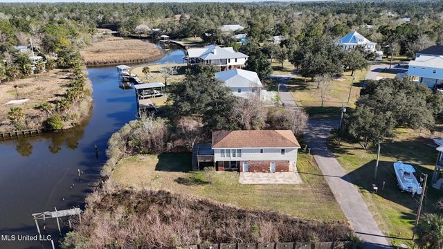 2222 Mole Drive, Bay Saint Louis, MS 39520