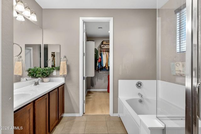 3705 E PERKINSVILLE Street, Gilbert, AZ 85295
