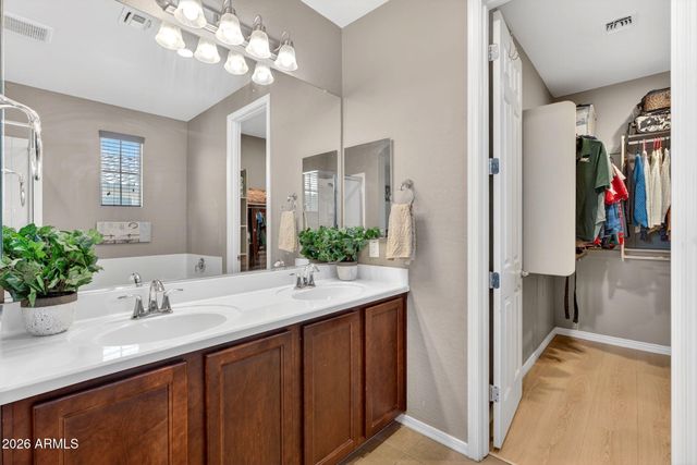 3705 E PERKINSVILLE Street, Gilbert, AZ 85295