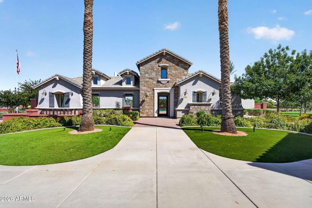 3705 E PERKINSVILLE Street, Gilbert, AZ 85295