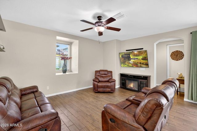 3705 E PERKINSVILLE Street, Gilbert, AZ 85295