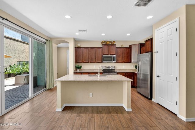 3705 E PERKINSVILLE Street, Gilbert, AZ 85295