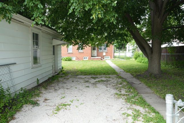 8209 W Burleigh STREET, Milwaukee, WI 53222