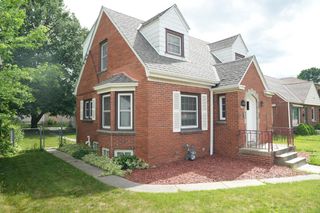 8209 W Burleigh STREET, Milwaukee, WI 53222