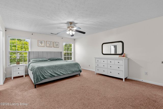8813 Eli Dr, Louisville, KY 40291