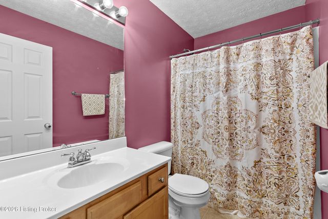 8813 Eli Dr, Louisville, KY 40291