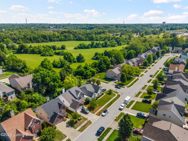 8813 Eli Dr, Louisville, KY 40291