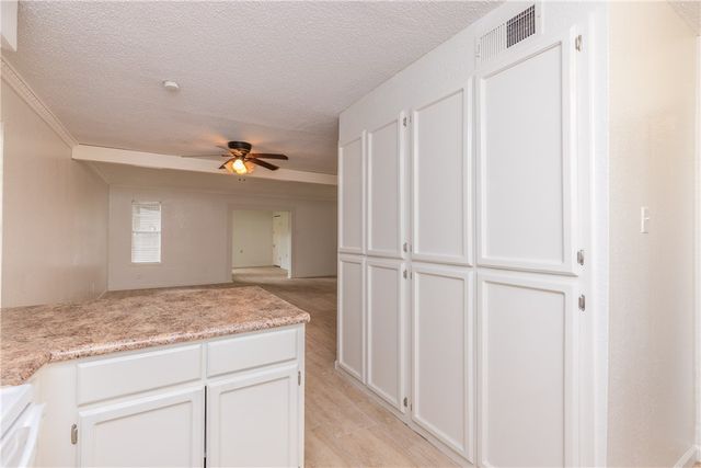 5133 Middlecoff B, Corpus Christi, TX 78413