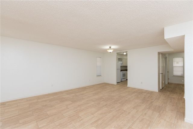 5133 Middlecoff B, Corpus Christi, TX 78413