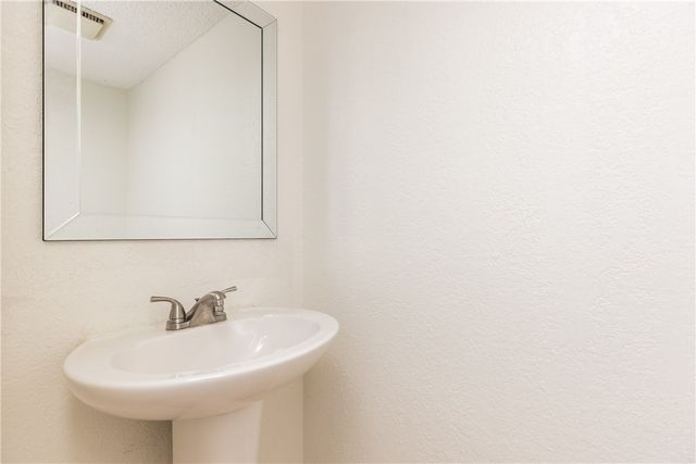 5133 Middlecoff B, Corpus Christi, TX 78413