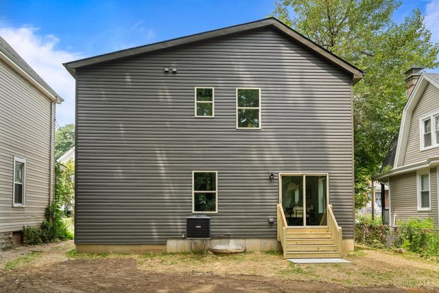 1869 Kinney Avenue, Cincinnati, OH 45207