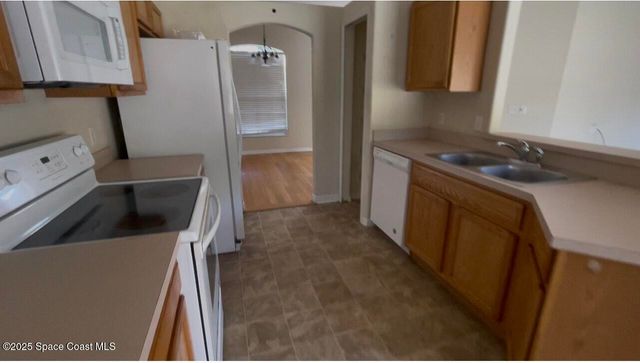 481 Aviation Avenue NE, Palm Bay, FL 32907