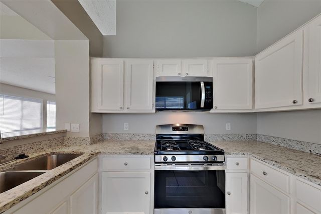 11910 Westwold Drive, Tomball, TX 77377