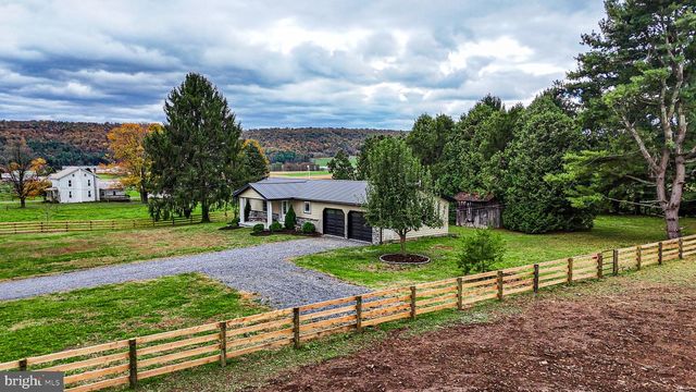 141 WEST ST, Madisonburg, PA 16852