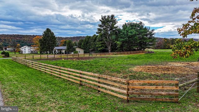 141 WEST ST, Madisonburg, PA 16852