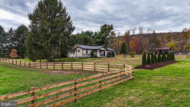 141 WEST ST, Madisonburg, PA 16852