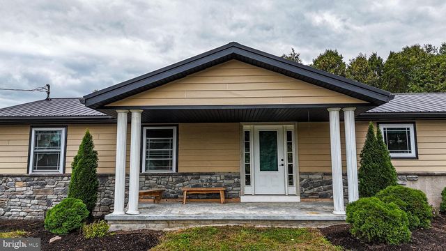 141 WEST ST, Madisonburg, PA 16852