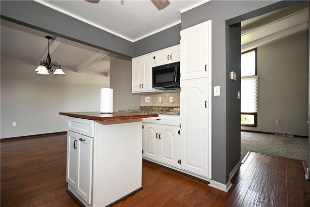 46 Mannina, Charleroi Boro, PA 15432