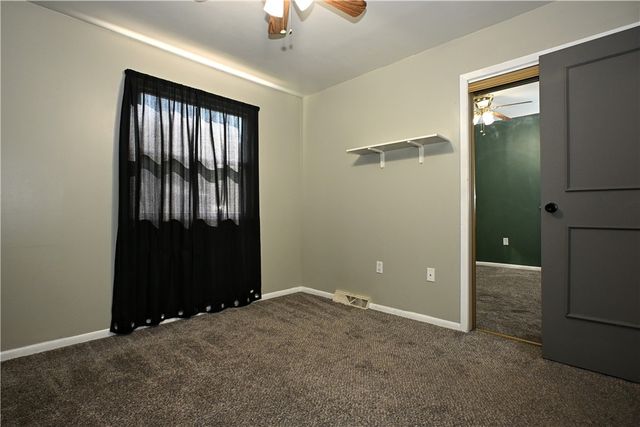 46 Mannina, Charleroi Boro, PA 15432