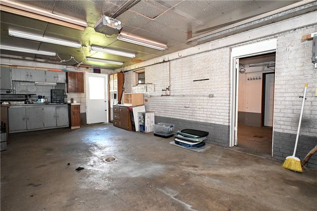 46 Mannina, Charleroi Boro, PA 15432
