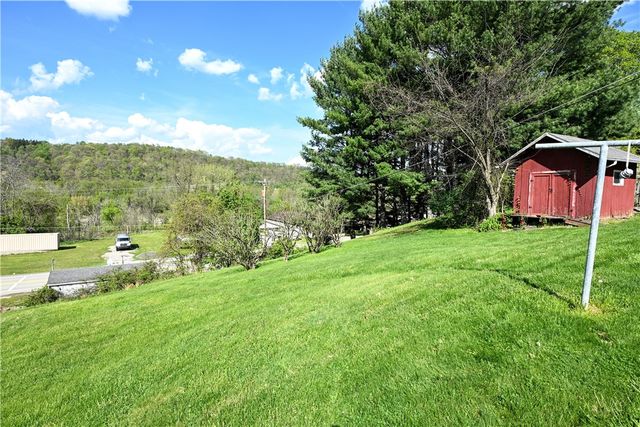 46 Mannina, Charleroi Boro, PA 15432